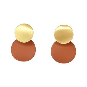 mauve/gold dangle earrings